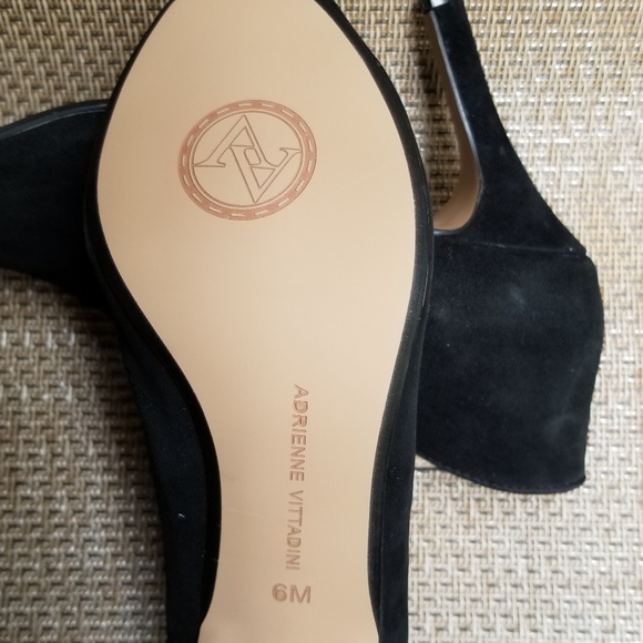 Adrienne Vittadini peep toe shootie -suede - Picture 2 of 4